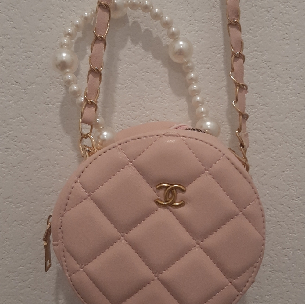 Soft Pink Sophisticated Lady Purse - Picture 3 of 6